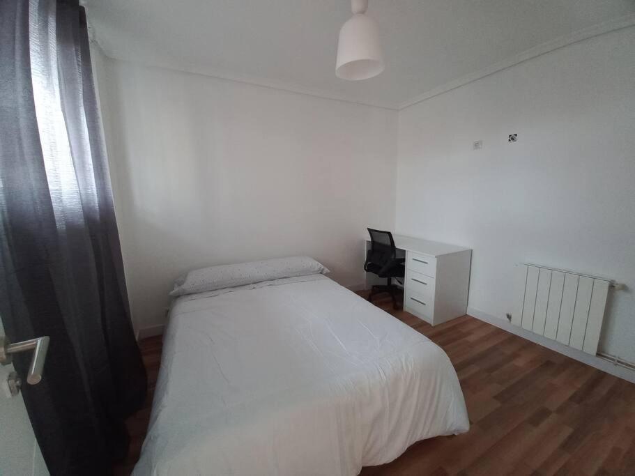 Apartamento En Santander Soleado Y Con Terraza. Екстериор снимка